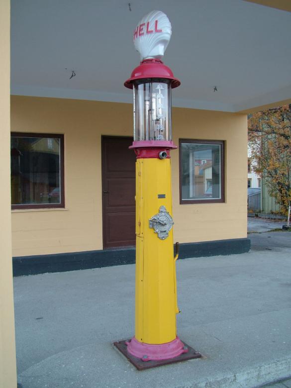 Free stock image of Old fuel pump created by ole kristen johansen