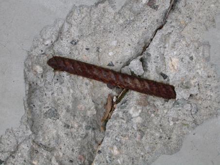 Rusted iron rod - Free Stock Photo