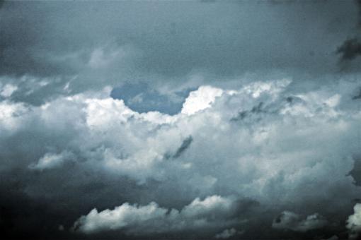 Free Stock Photo of Dark clouds