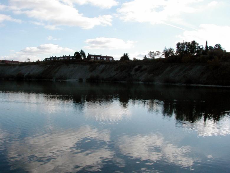 Free stock image of Reflecting sky created by Bjorgvin