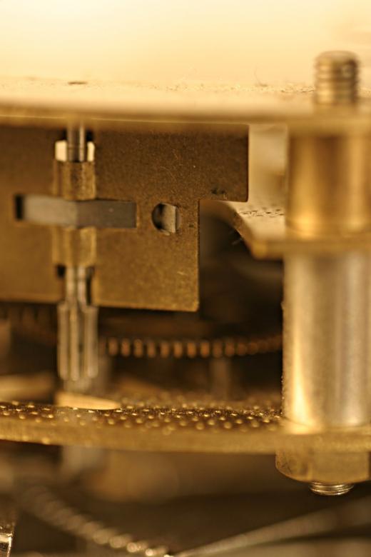 Free stock image of Old clock marcro shot created by Bjorgvin