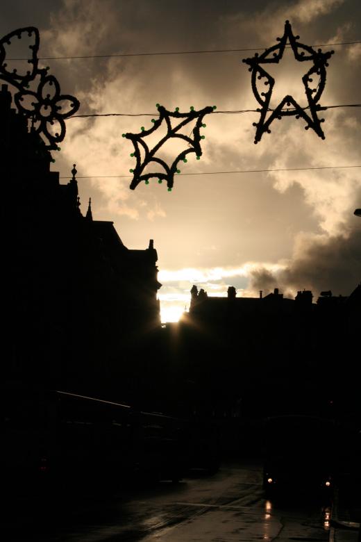 Free stock image of Christmas jingle in the street created by julian battye