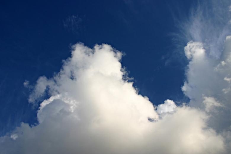 Free stock image of Clouds created by Bjorgvin