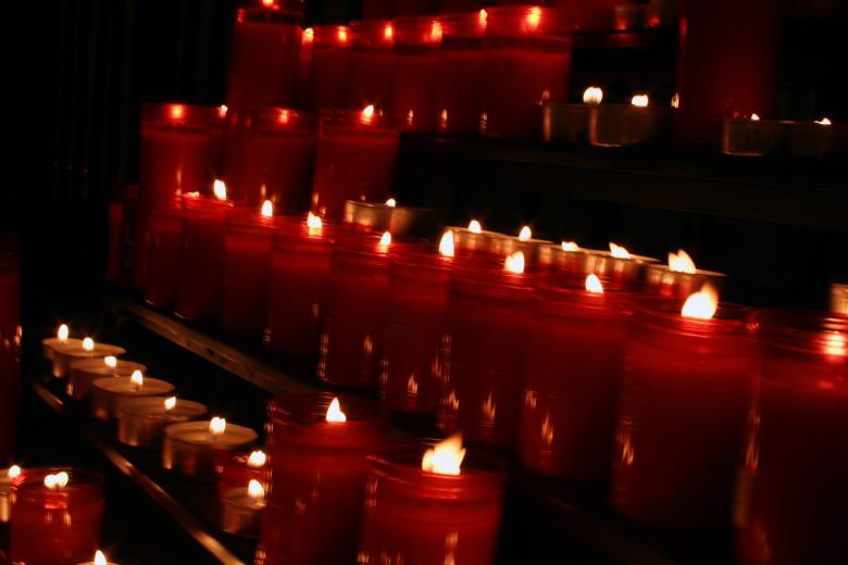 Free stock image of Red Candles created by damien van holten
