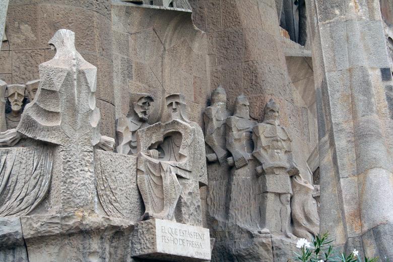 Free stock image of Sculptures on a cathedral created by damien van holten