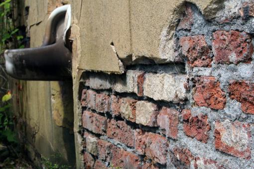 Free Stock Photo of Damaged brick wall