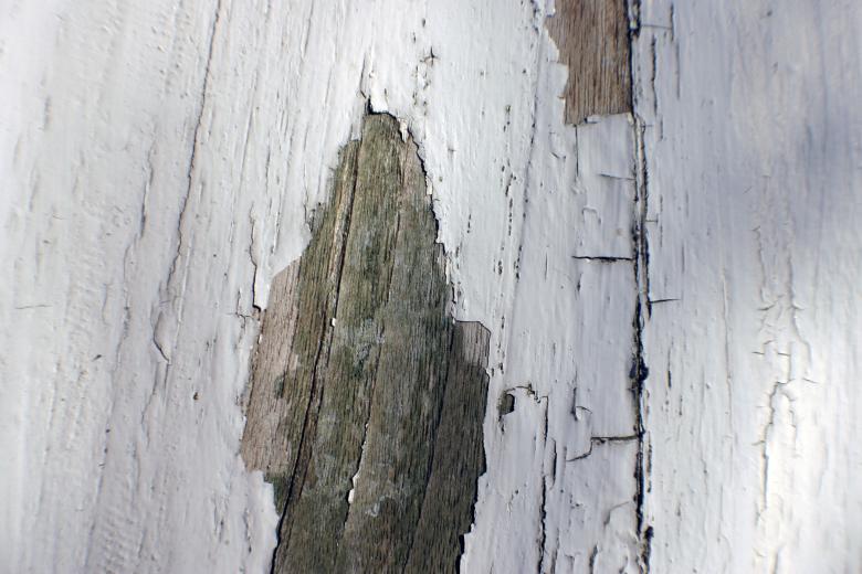 Free stock image of Cracked wood wall created by Bjorgvin