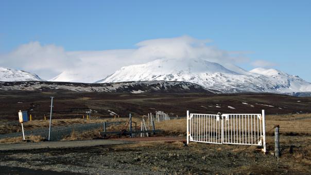 Free Stock Photo of Icelandic Landscape - Snowy Mountains