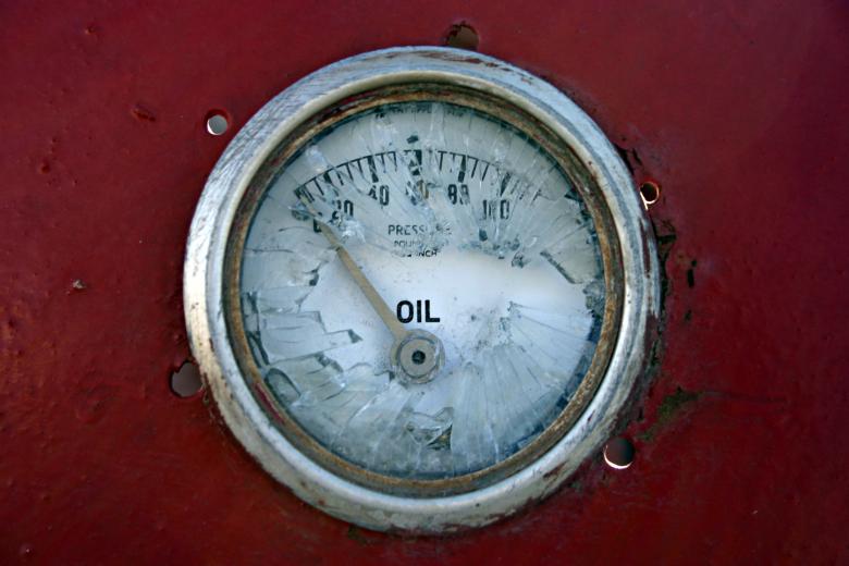 Free stock image of Shattered oil meter created by Bjorgvin