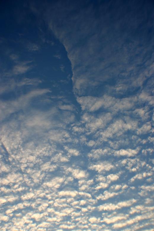 Free stock image of Clouds created by Bjorgvin