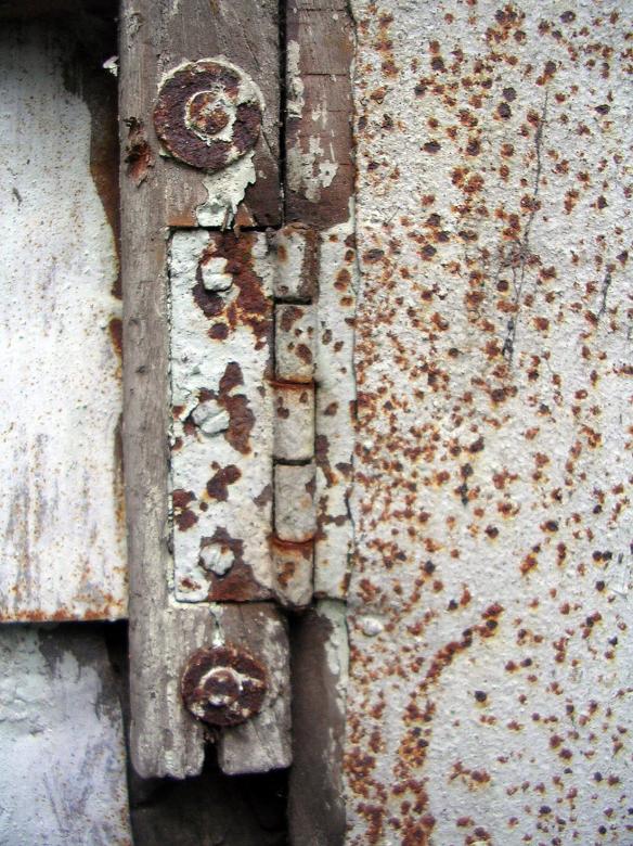 Free stock image of Rusted hinges created by sougata das