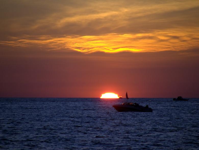 Free stock image of sunsets on lake michigan created by Heather Elaine Kitchen