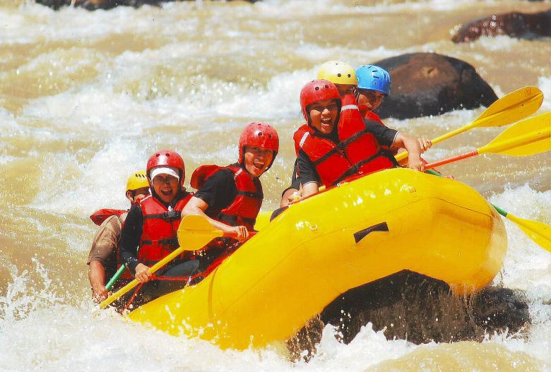Free stock image of River rafting created by Didi Supardi