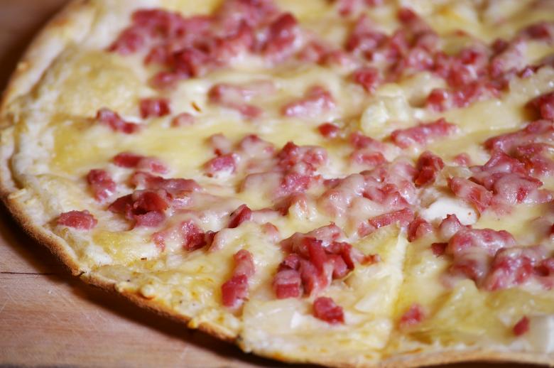 Free stock image of Alsacian pizza pie created by frhuynh