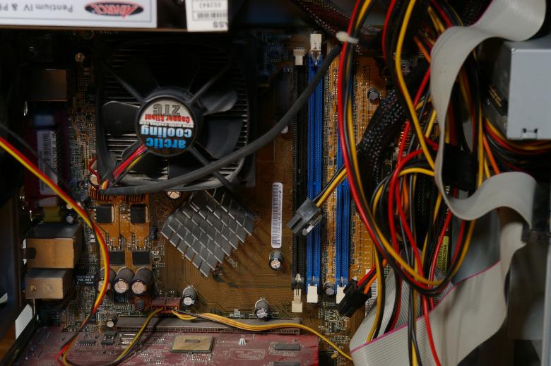 Free stock image of Inside a computer created by frhuynh