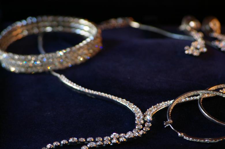 Free stock image of Crystal jewelry created by frhuynh