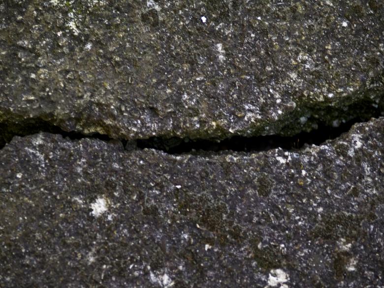 Free stock image of Crack created by Alen