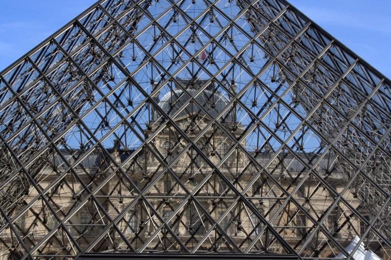 Free stock image of Louvre Paris created by Arjen van Houwelingen