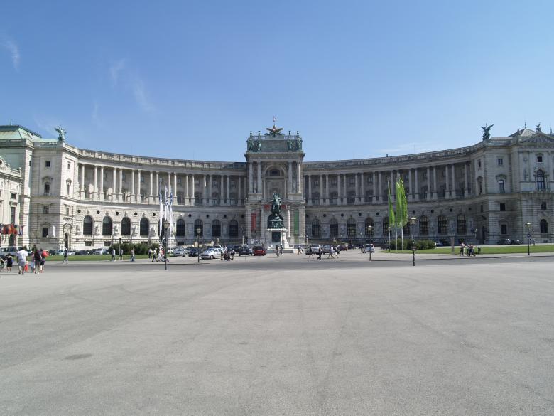 Free stock image of Vienna - New Hofburg Palace created by Marc Aert