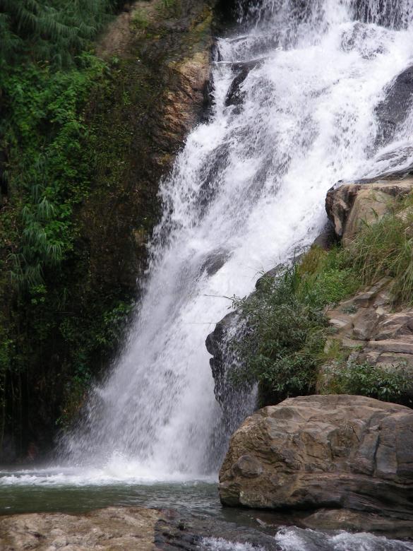 Free stock image of Waterfall in Sri lanka created by Sahan Ishara