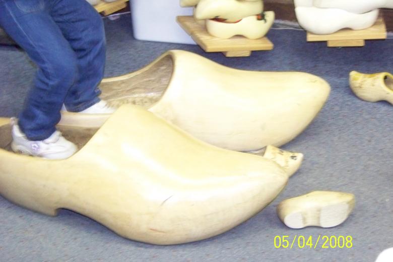 Free stock image of Huge Wooden Shoes created by Nirodha Abeywardana