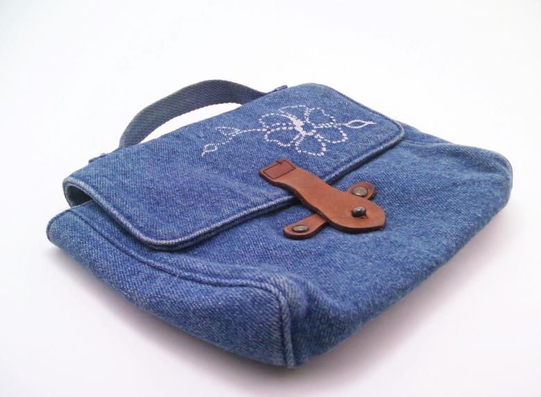 Free stock image of Blue hand bag created by homero chapa