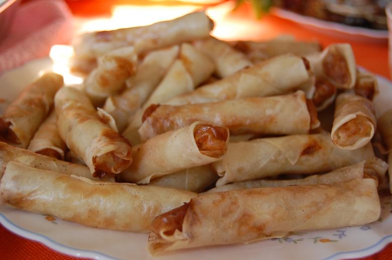 Free stock image of China Rolls created by RuelCastillo