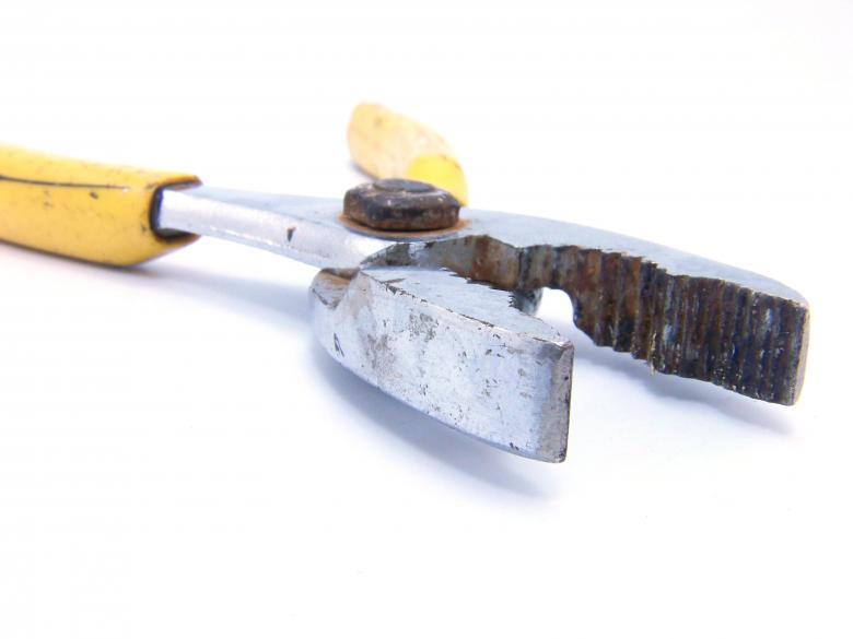 Free stock image of Pliers created by homero chapa