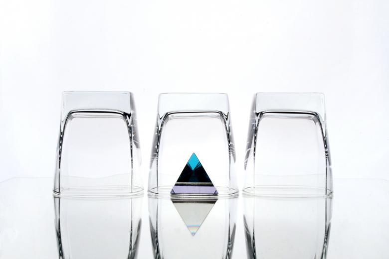 Free stock image of Three glasses and a pyramid created by Photomaryke