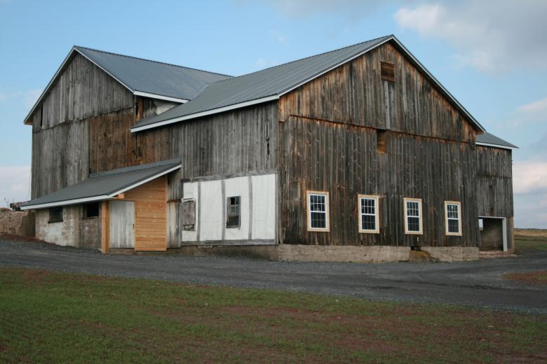 Free stock image of Old Barn created by GusRomanPhotography