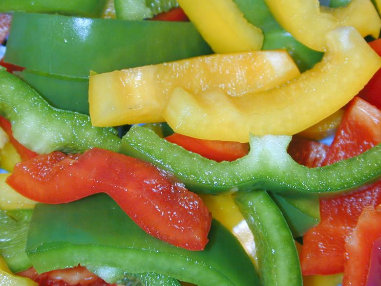 Free stock image of Sliced peppers created by freeimageslive