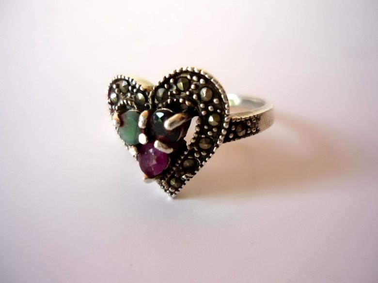 Free stock image of Heart Ring created by Bilal Aslam