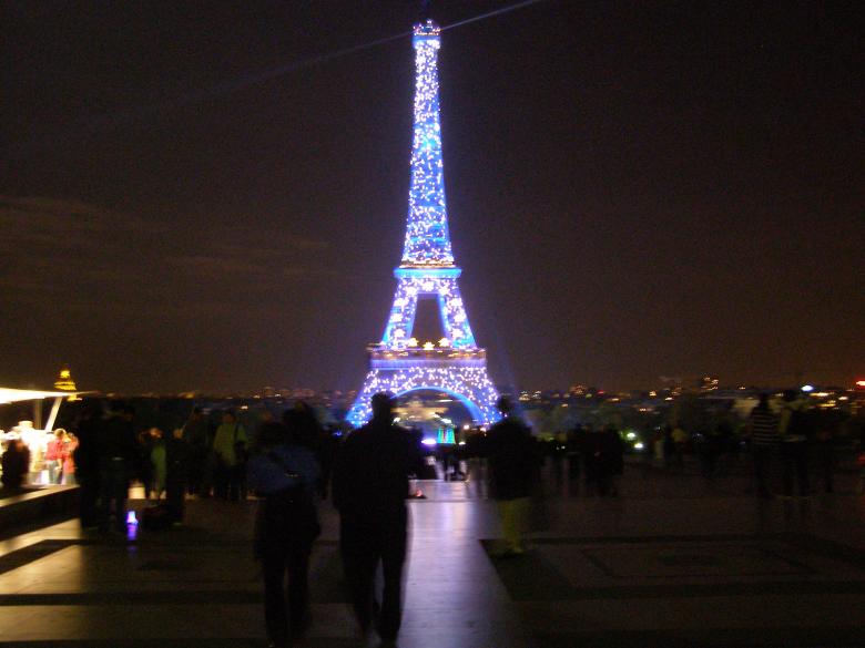 Free stock image of Paris, Effiel Tower - Lighted up created by The Nager Family