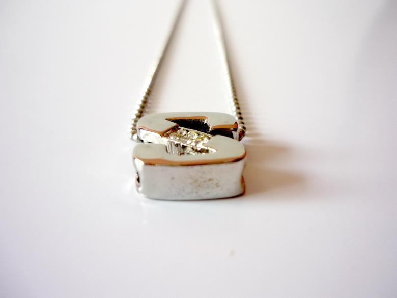 Free stock image of Necklace created by Bilal Aslam