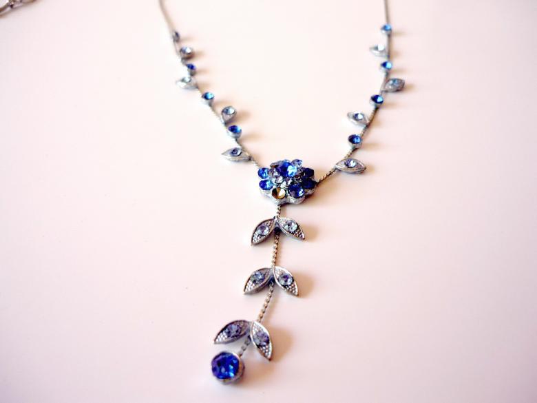 Free stock image of Blue Necklace created by Bilal Aslam