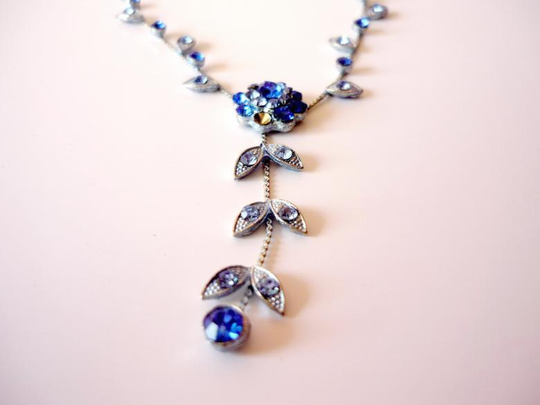 Free stock image of Blue Necklace created by Bilal Aslam