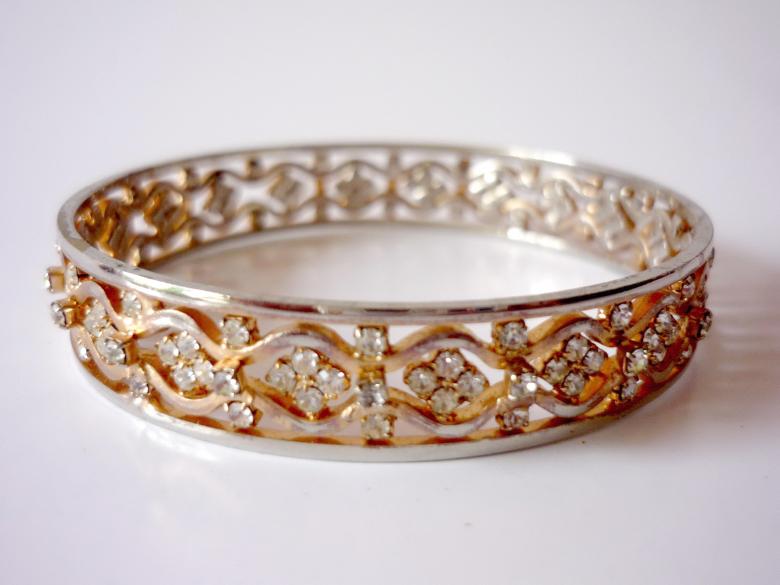 Free stock image of Gold Bangles created by Bilal Aslam