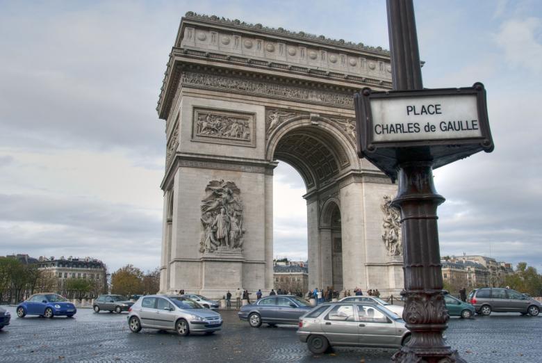Free stock image of Arc de Triomphe - Paris in Winter created by Giovanni Gagliardi
