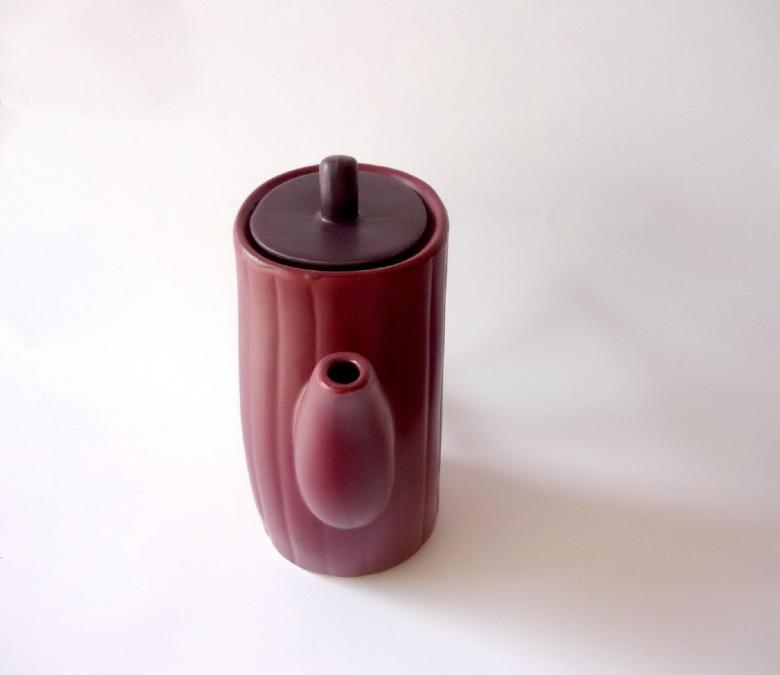Free stock image of Maroon Kettle created by Bilal Aslam