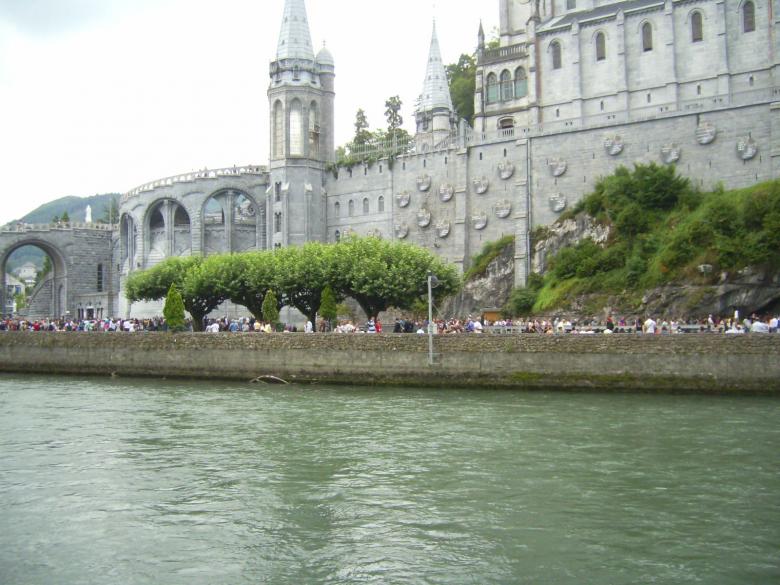 Free stock image of Gave de Pau river (Lourdes) created by Jose