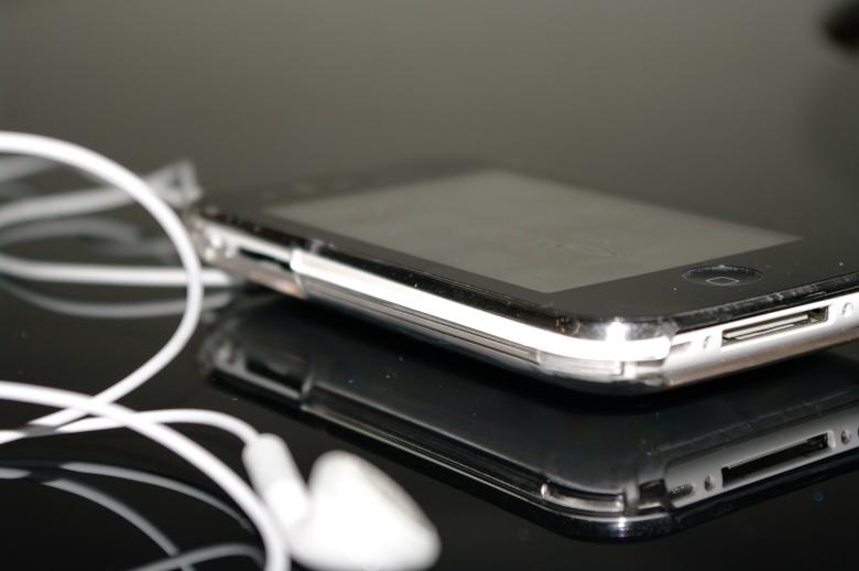 Free stock image of iPhone with headset created by frhuynh