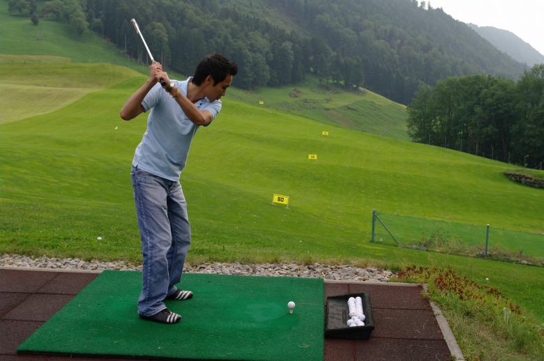 Free stock image of Player practicing golf created by frhuynh