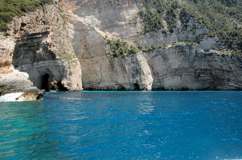 Free stock image of Mediterranean Cliffs created by Max van Holten