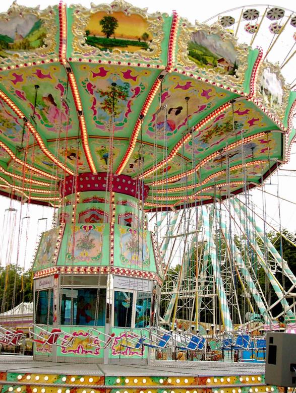 Free stock image of Roundabout created by klarissa meyers