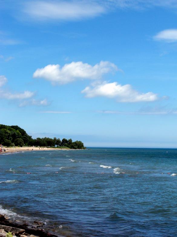 Free stock image of Milwaukee Beachfront created by Brian