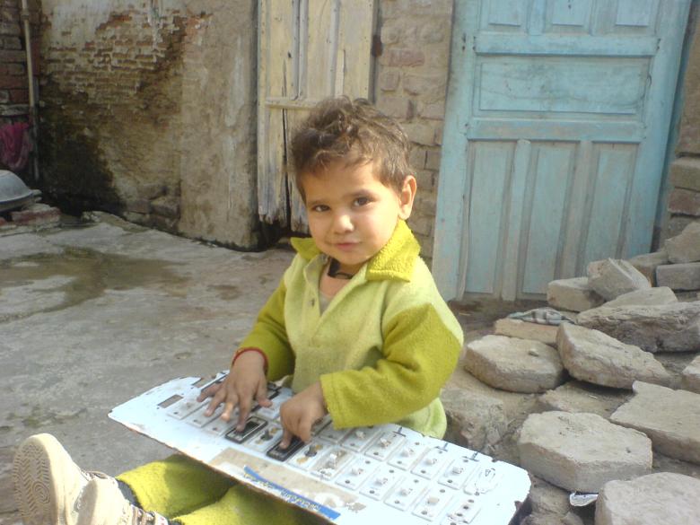 Free stock image of Computer kid created by jokhio zulfiqar