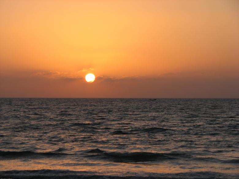 Free stock image of Sunset at Karachi Beach created by Saiyed Sajjad Imam Abidi