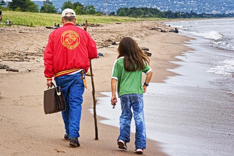 Free stock image of Lakeside Walk created by Randen Pederson
