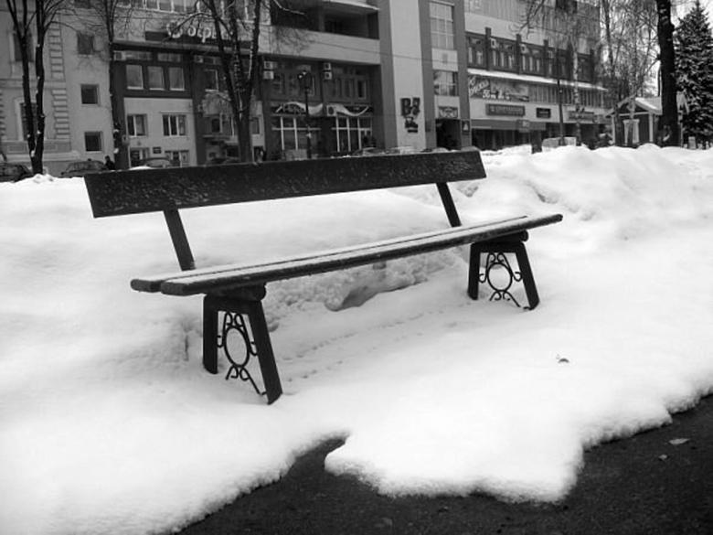 Free stock image of Empty bench created by Andrej