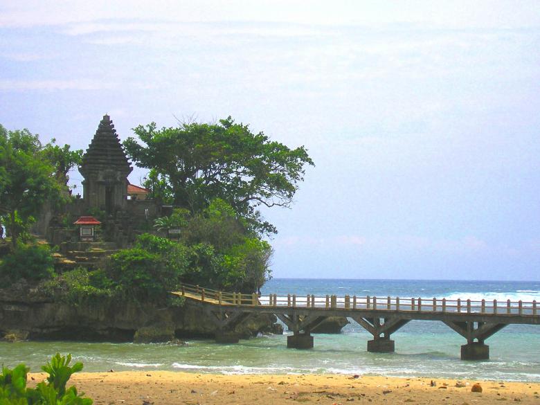 Free stock image of Balekambang Beach created by Azhar Arandika